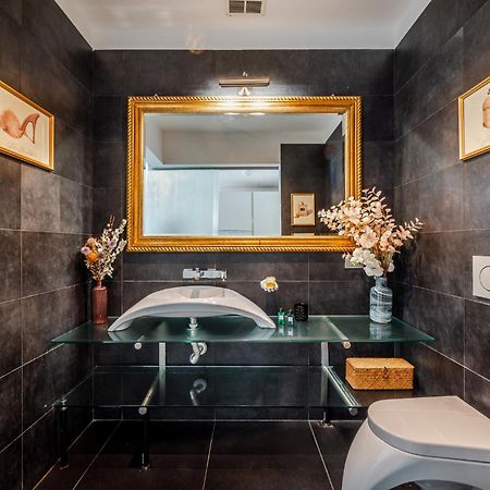 The Boutique Houses - Iconic Suite In Galleria Duomo With Private Parking Milán Exterior foto