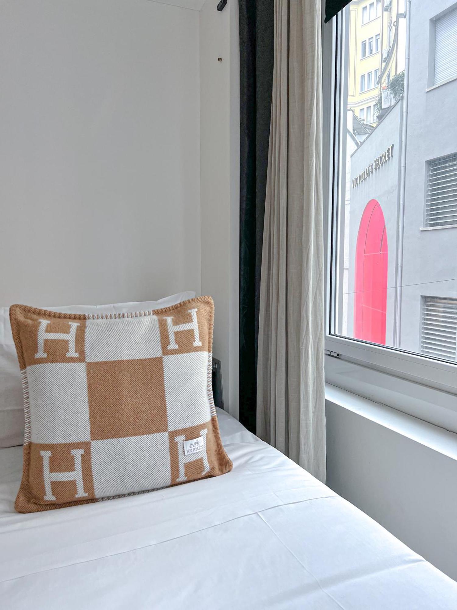 The Boutique Houses - Iconic Suite In Galleria Duomo With Private Parking Milán Exterior foto