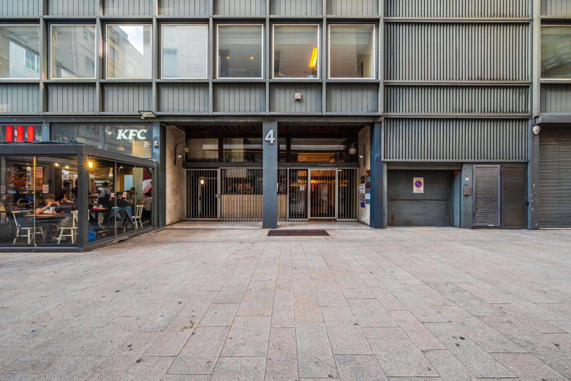 The Boutique Houses - Iconic Suite In Galleria Duomo With Private Parking Milán Exterior foto