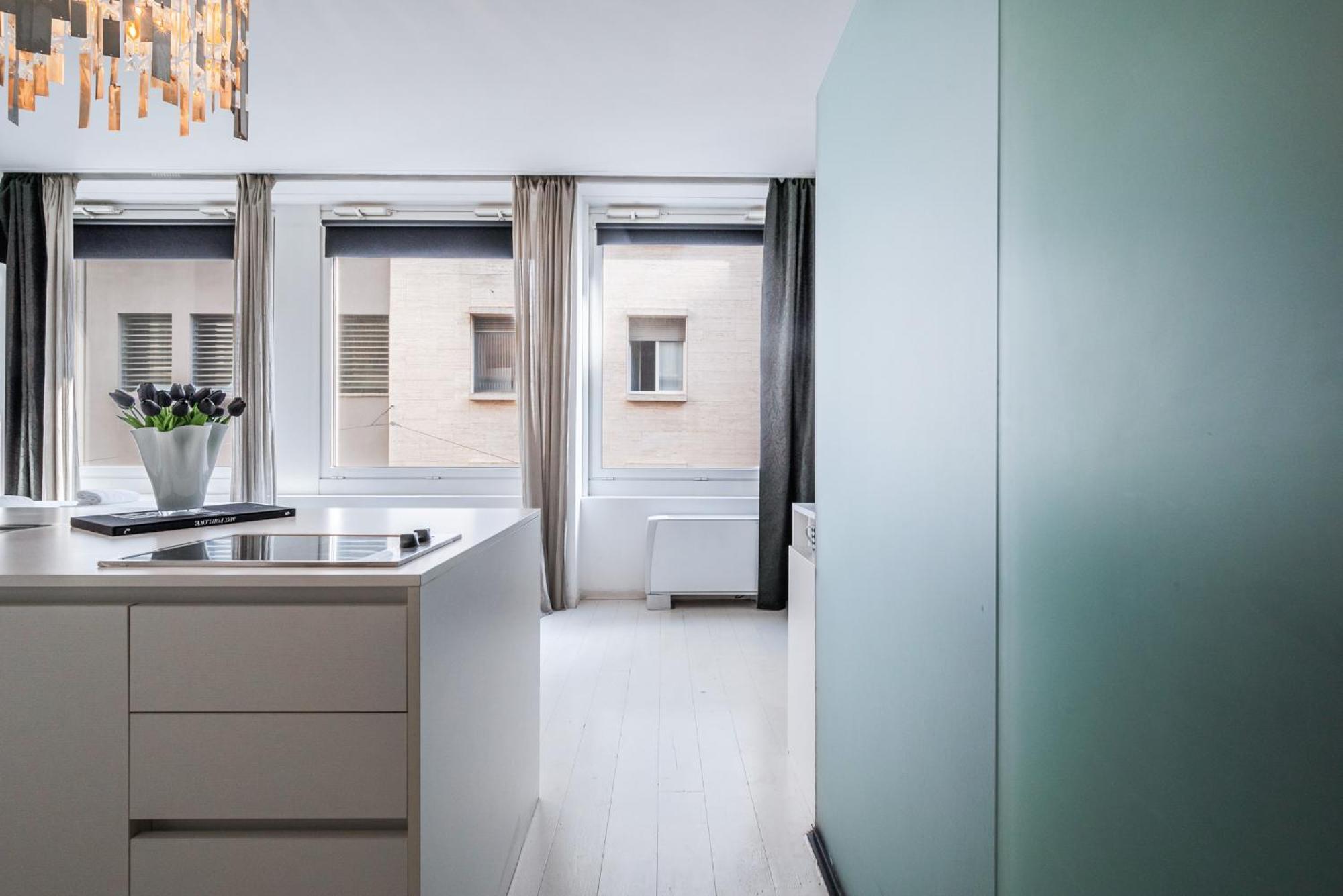 The Boutique Houses - Iconic Suite In Galleria Duomo With Private Parking Milán Exterior foto